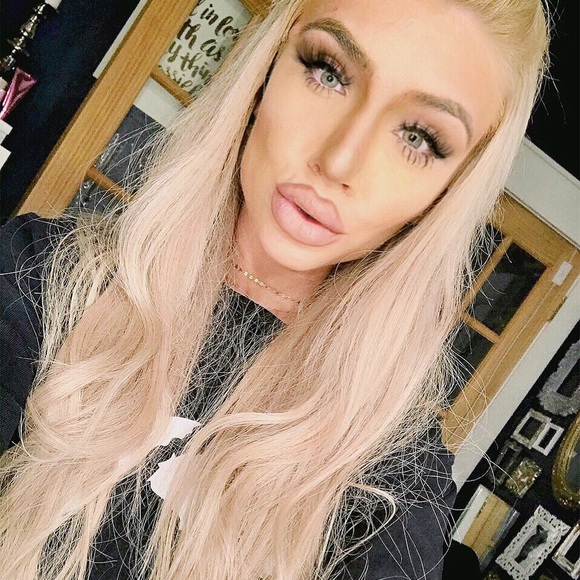 Meet your Posher, Chelsea :) - Picture 2 of 4